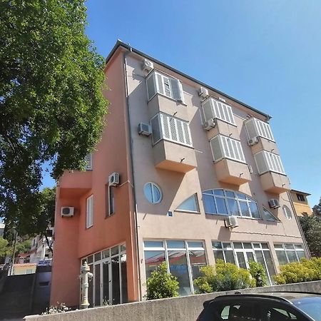 Apartment Lana Novi Vinodolski Exterior photo